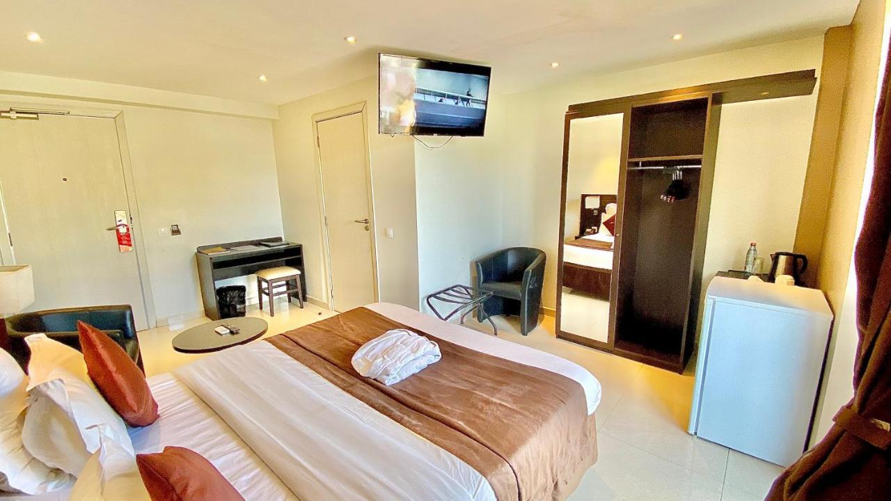 Hotel M'Lys Conakry Bagian luar foto